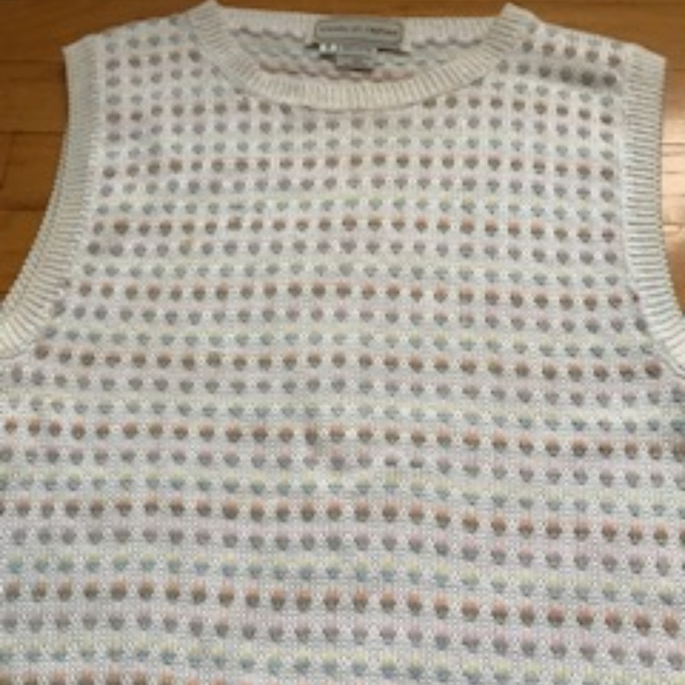 St Raphael Women's knit sleeveless top